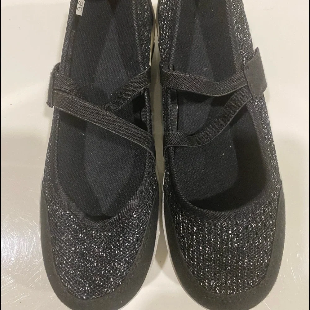 N/A black silver